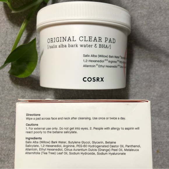 Cosrx skincare pads - Picture 2 of 2